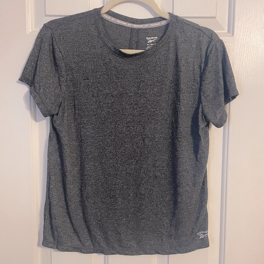 Reebok t-shirt